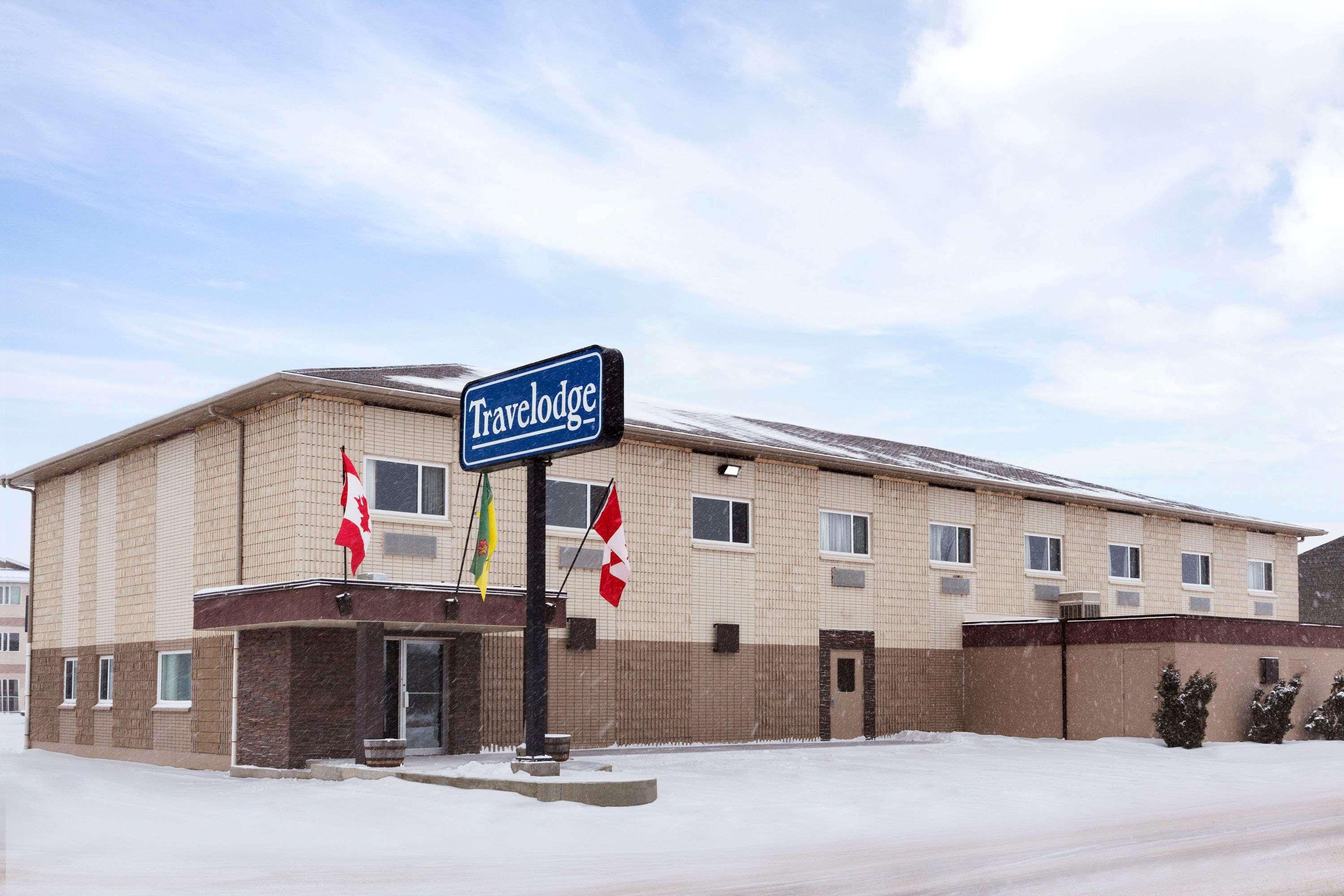 Travelodge By Wyndham Meadow Lake Exterior photo