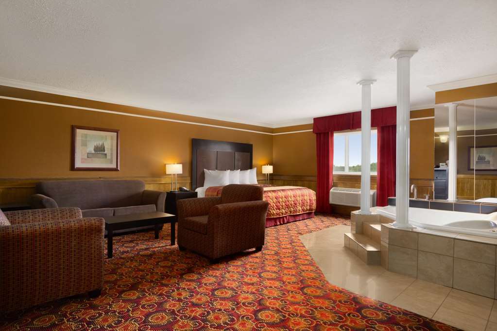 Travelodge By Wyndham Meadow Lake Room photo