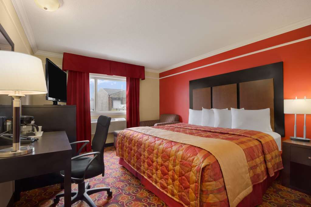 Travelodge By Wyndham Meadow Lake Room photo