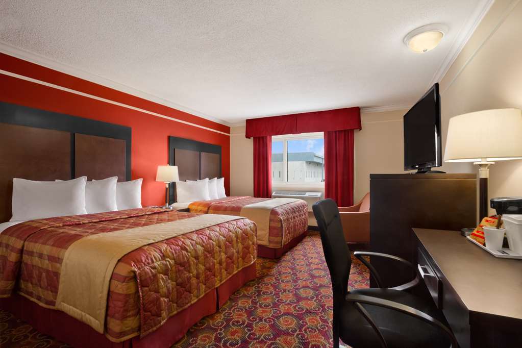 Travelodge By Wyndham Meadow Lake Room photo